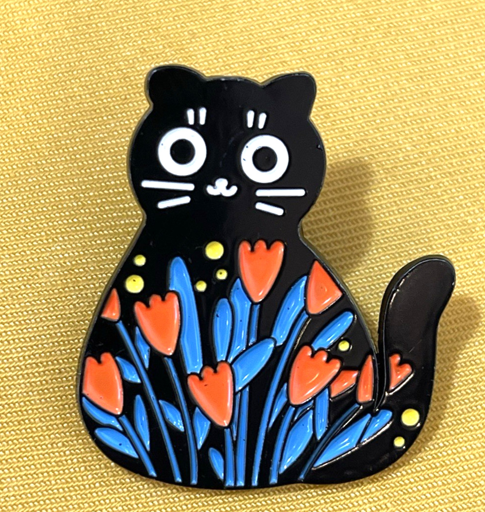 NWOT Black Cat Brooch Lapel Pin Floral Tulip Garden Multicolor Retro Hippie